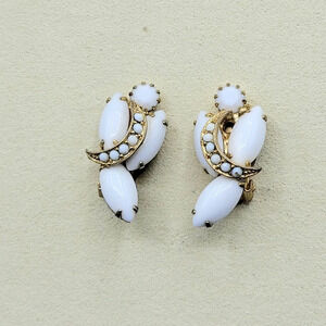 Vintage Milk Glass Clip On Earrings